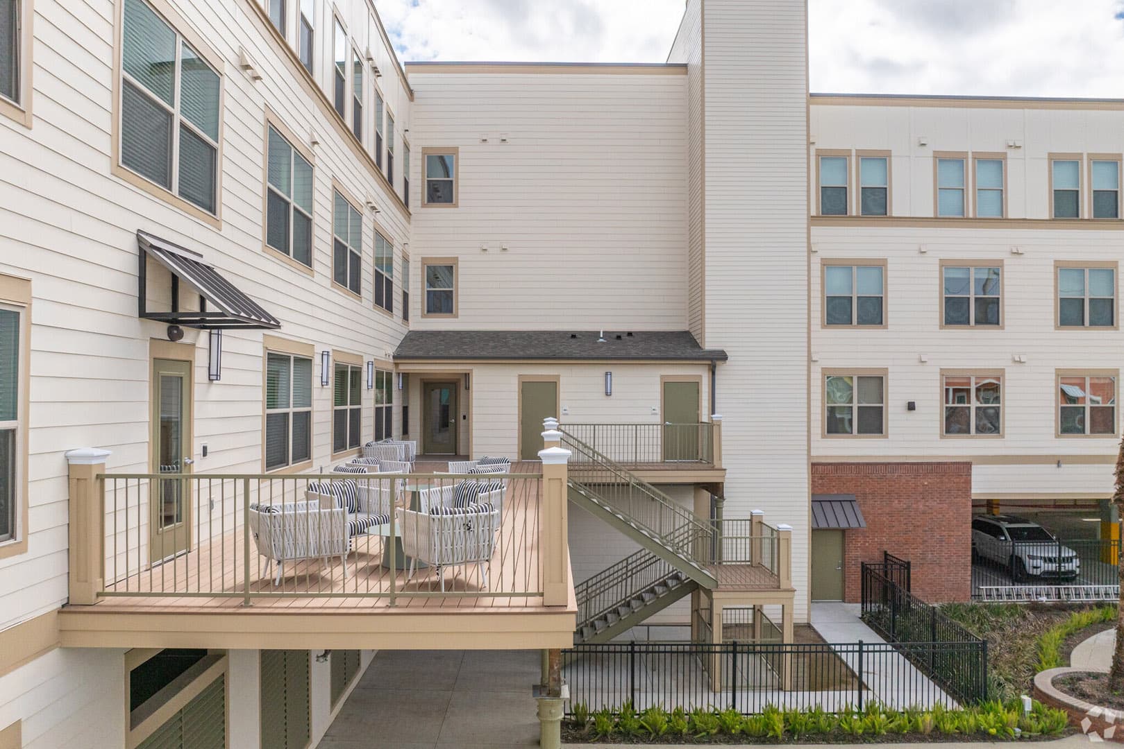 The Oleanders at Broadway photo 1